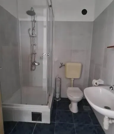 Apartman6 25 * Zaglav